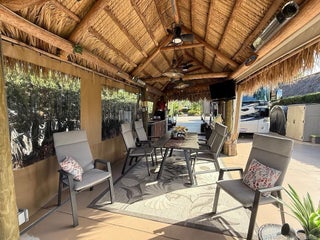 Photo of Listing #M20049412