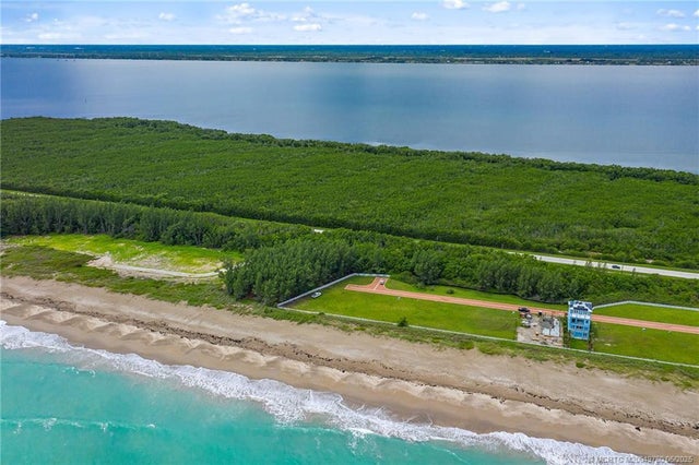 2 of 37 - 5400 S Ocean Drive, Fort Pierce, FL