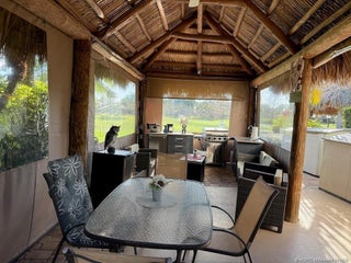 Photo of Listing #M20049851