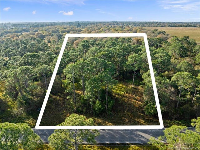 10649 Lighter Wood Lane, Fort Pierce