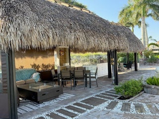 Photo of Listing #M20049852