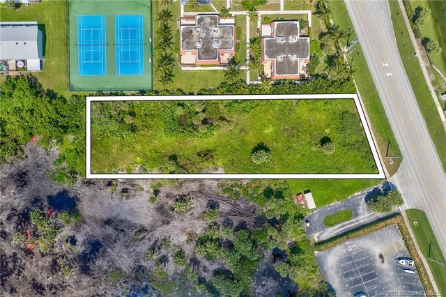 2 of 9 - 9461 S Ocean Drive, Jensen Beach, FL