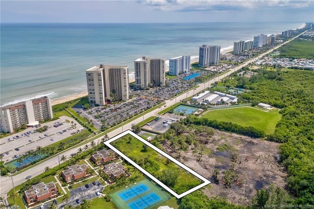 3 of 9 - 9461 S Ocean Drive, Jensen Beach, FL