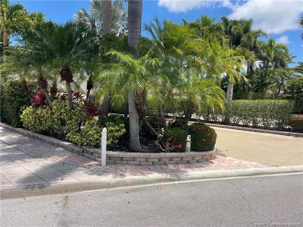 9 Boundary Drive, Port Saint Lucie