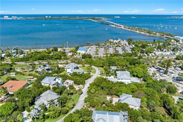 5 of 11 - 3840 Ne Cheri Drive, Jensen Beach, FL
