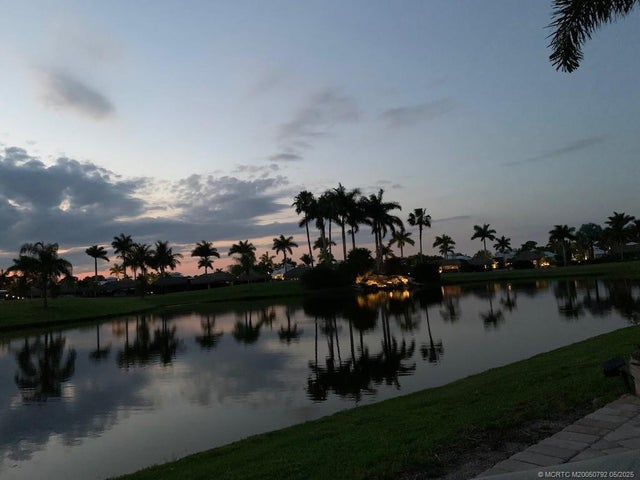 1 of 9 - 258 Nw Hazard Way, Port Saint Lucie, FL