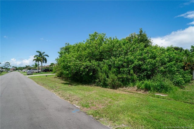 3 of 15 - 1013 Sw Fisherman Avenue, Port St Lucie, FL