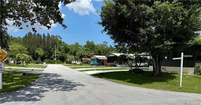 5 of 21 - 2574 Sw Monarch Trail, Stuart, FL