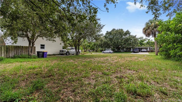 4 of 8 - Ne Kubin Avenue, Jensen Beach, FL