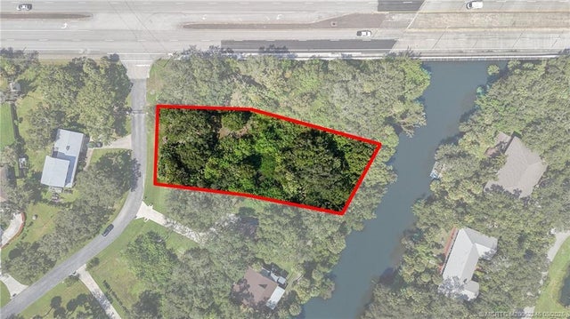 2 of 19 - 2460 Sweetwater Drive, Fort Pierce, FL