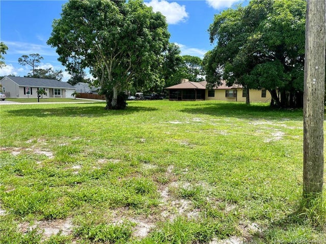 5 of 7 - - Se 10th Street, Stuart, FL