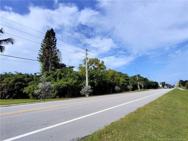1 of 40 - 5470 Se Ebbtide Avenue, Stuart, FL