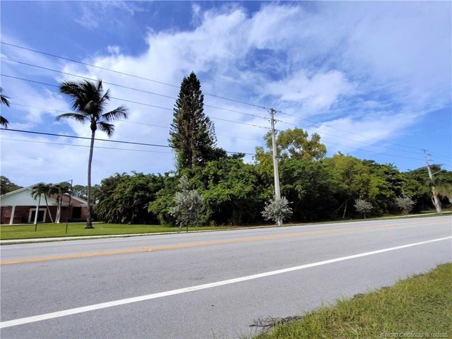 2 of 40 - 5470 Se Ebbtide Avenue, Stuart, FL