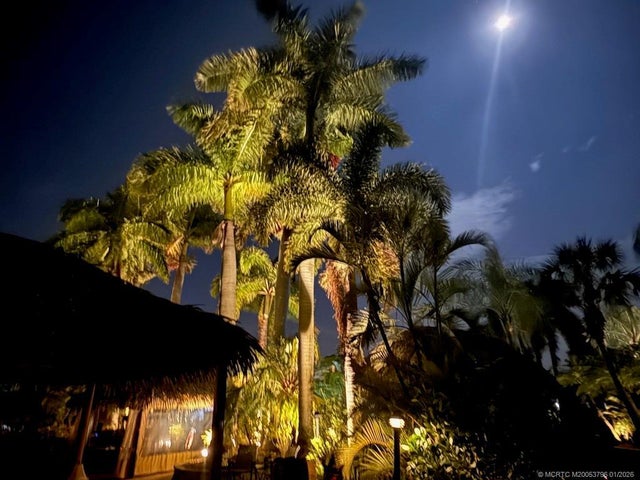 Photo of Listing #M20053796