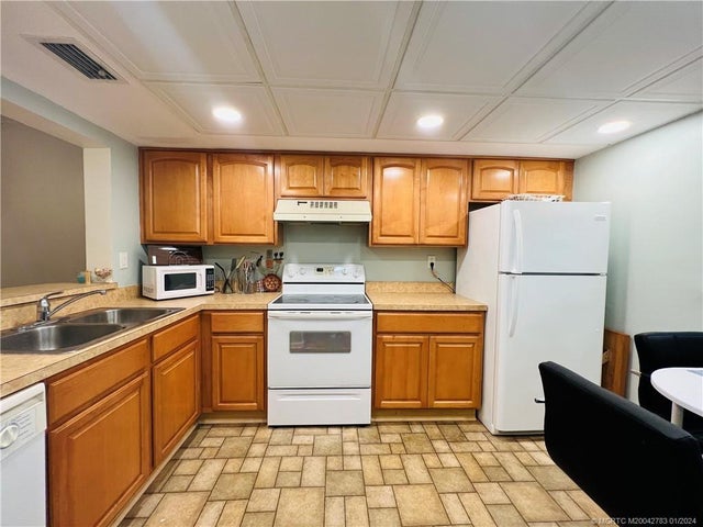 5 of 28 - 9490 S Ocean Dr. #113 A, Jensen Beach, FL