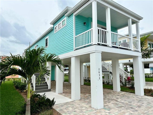 1 of 42 - 2632 Ne Pelican Way, Jensen Beach, FL