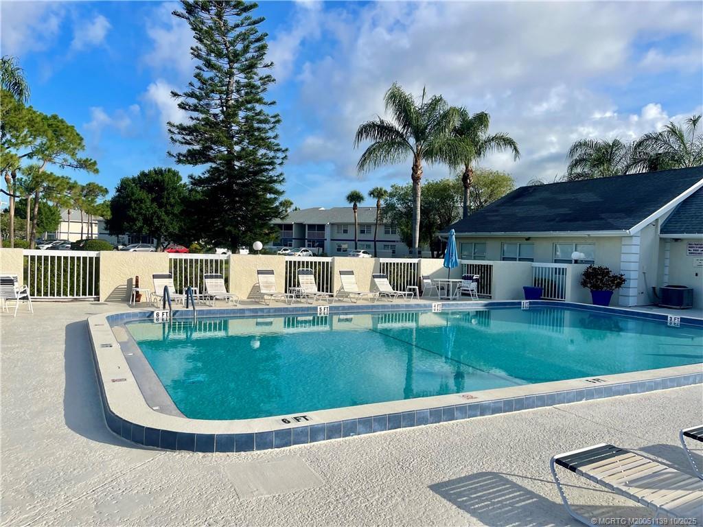 1504 Royal Green Circle 104, Port St Lucie