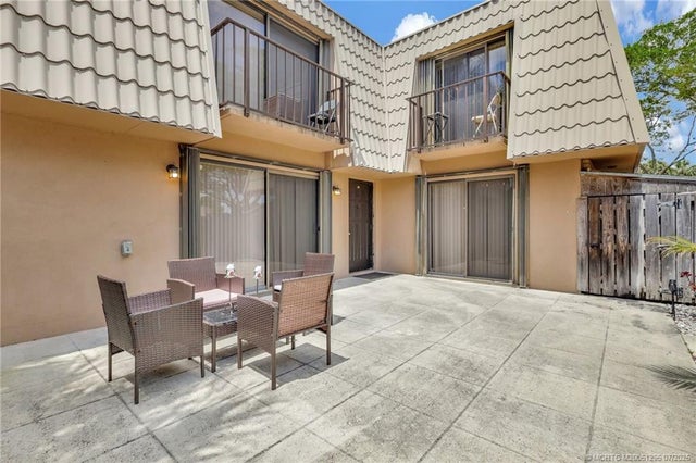 5 of 40 - 5907 59th Way, West Palm Beach, FL