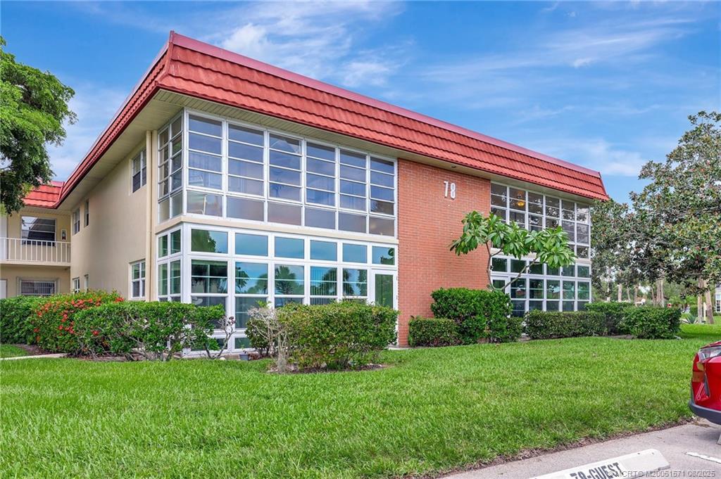 78 Royal Oak Drive 206, Vero Beach