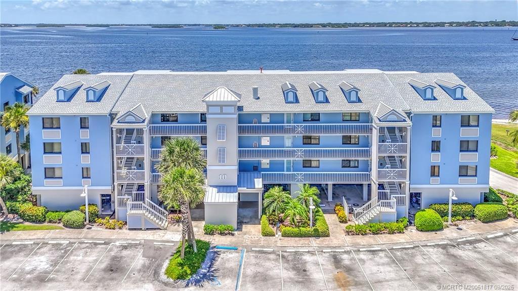 10 Plantation Road 203, Stuart