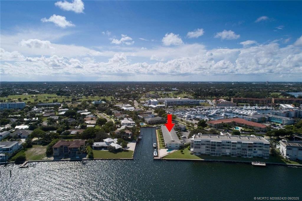 68 Yacht Club Drive 20, North Palm Beach