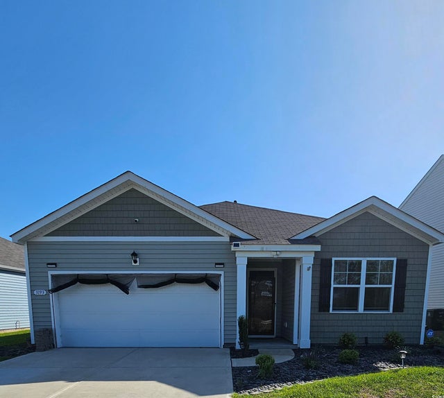 Photo of Listing #2527801