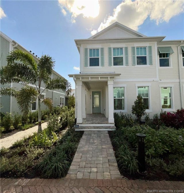 Photo of Listing #M20053178