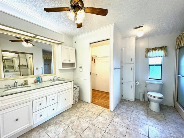 5 of 19 - 466 Se Trafalgar Terrace, Stuart, FL