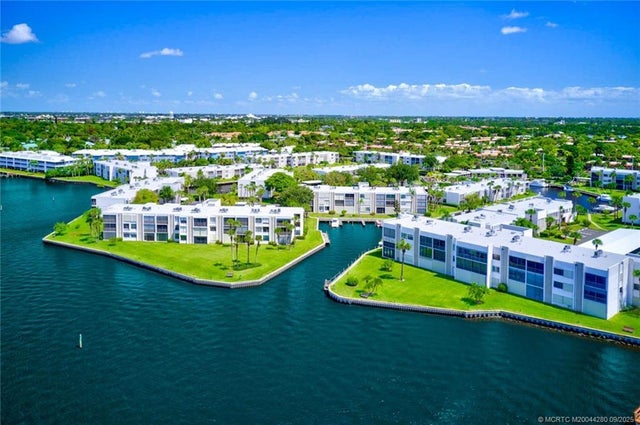 5 of 53 - 1950 Sw Palm City Road #4-306, Stuart, FL