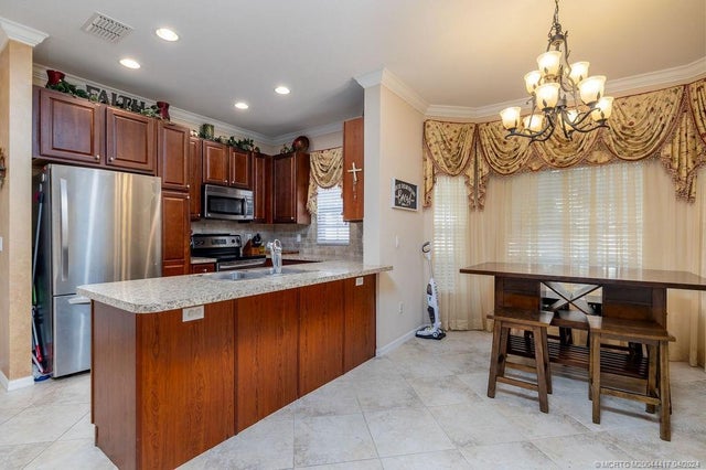 5 of 39 - 2300 Se Union Park Drive, Port St Lucie, FL