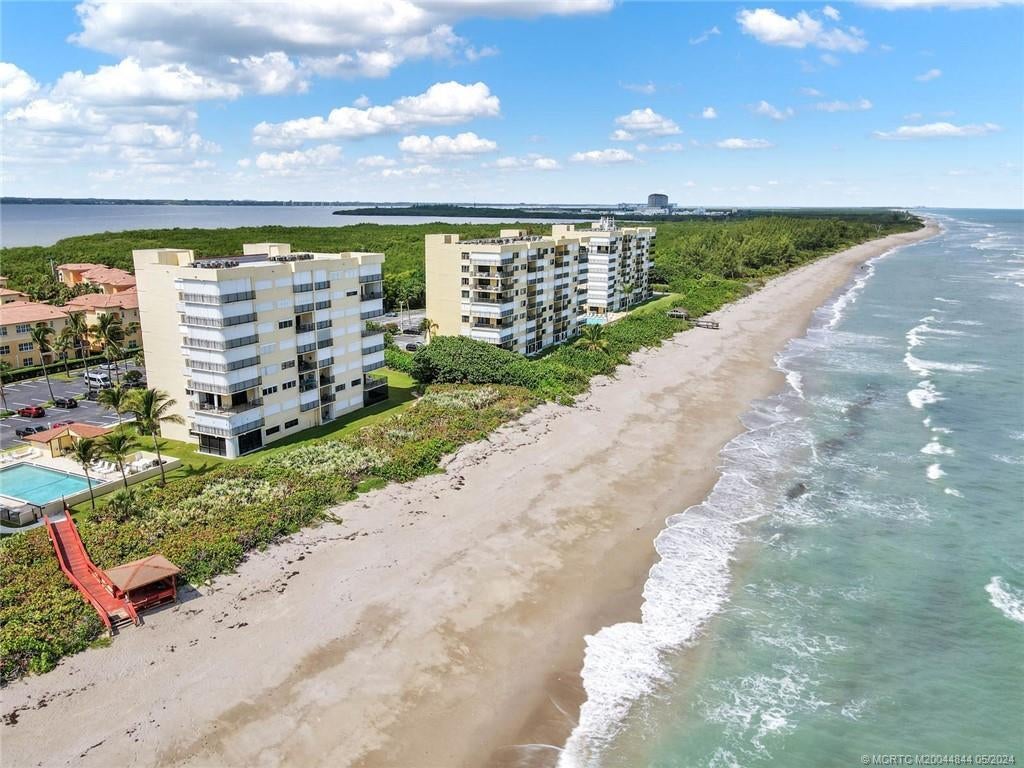 7400 Ocean Drive 102, Jensen Beach