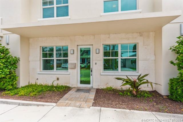 4 of 29 - 53 Se Seminole Street #2b, Stuart, FL