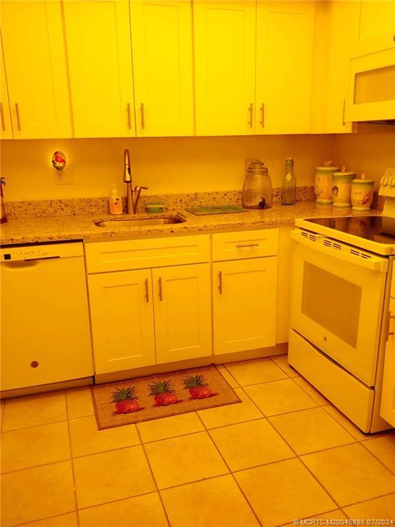 3 of 5 - 950 N Kanner Highway #a4, Stuart, FL