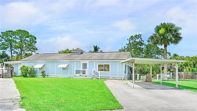 1 of 29 - 197 Se Riverbend Street, Stuart, FL