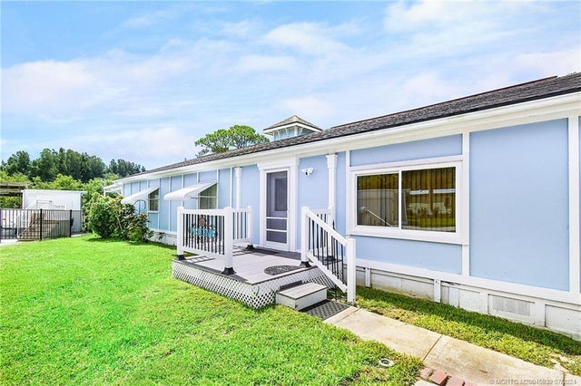 2 of 29 - 197 Se Riverbend Street, Stuart, FL