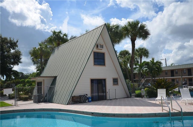 5 of 21 - 1001 Se Monterey Road, Stuart, FL