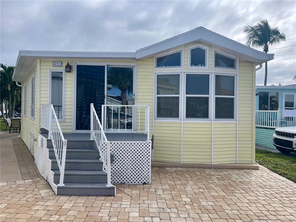 691 Nettles Boulevard, Jensen Beach