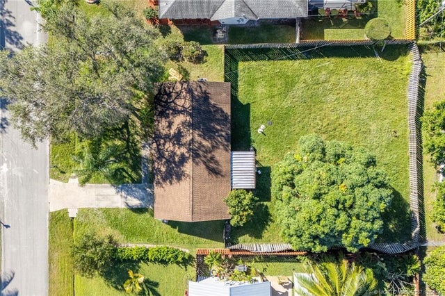 2 of 17 - 2367 Se Manor Avenue, Port St Lucie, FL