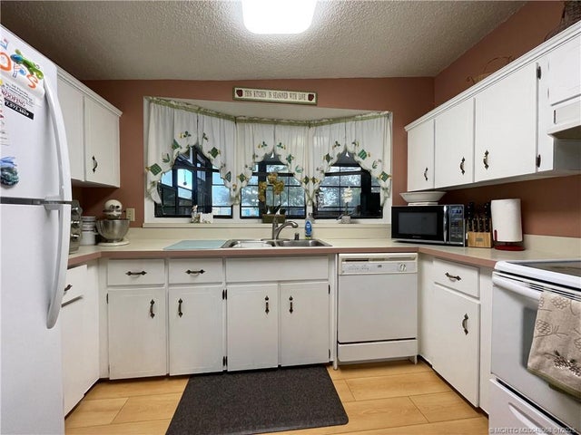 3 of 36 - 16236 Sw Three Wood Way, Indiantown, FL