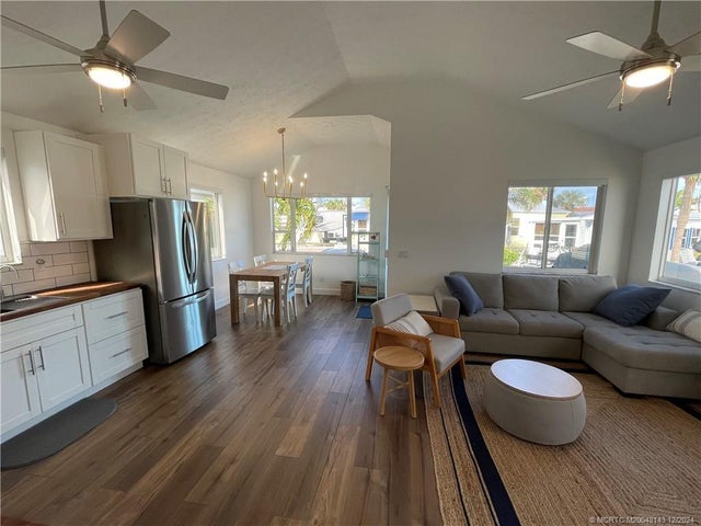 3 of 28 - 1317 Nettles Boulevard, Jensen Beach, FL