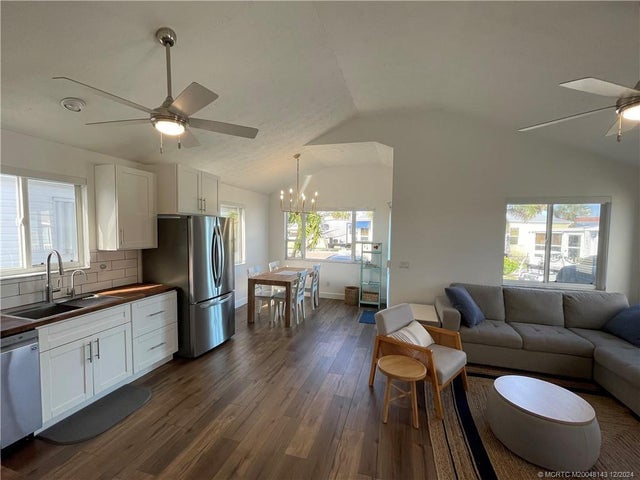 4 of 28 - 1317 Nettles Boulevard, Jensen Beach, FL