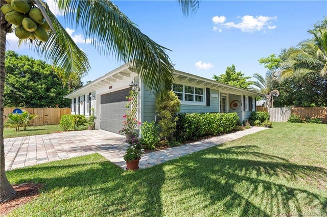 5 of 42 - 1305 Se Sea Oat Lane, Stuart, FL