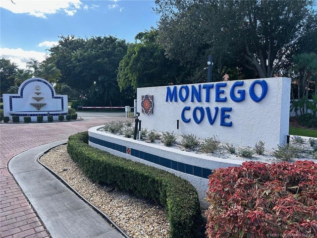 3 of 36 - 6130 Se Martinique Drive #201, Stuart, FL