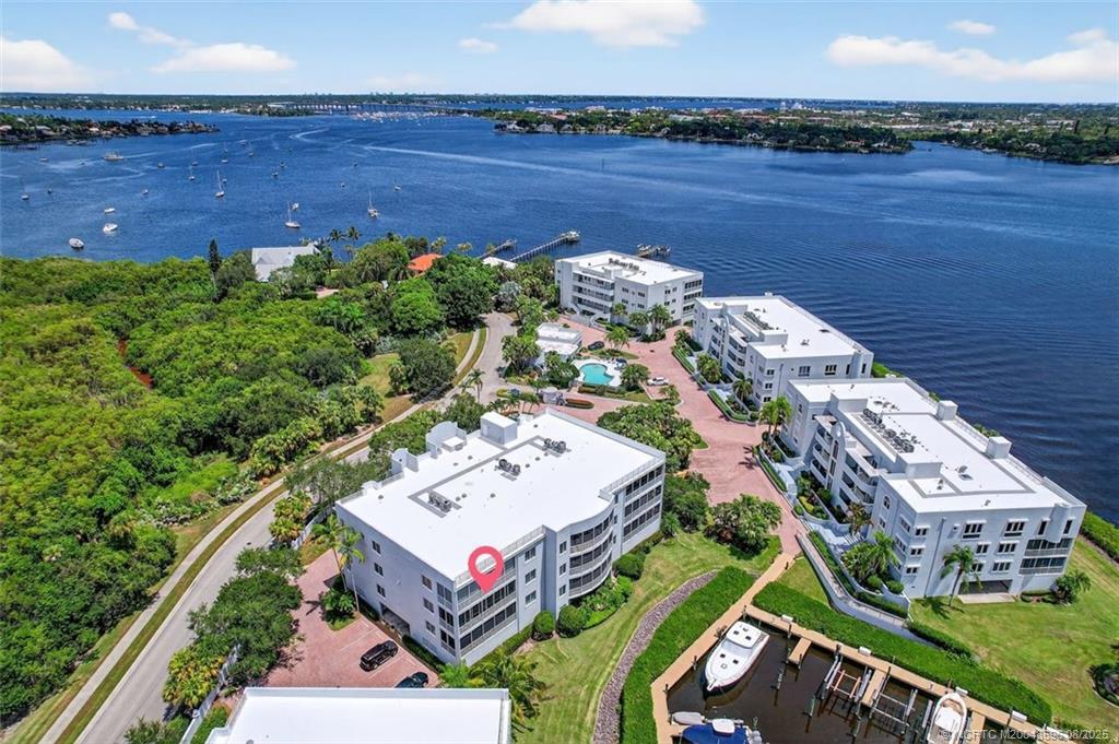 1160 Chapman Way 204, Palm City