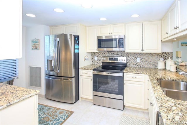 3 of 36 - 4490 Ne Sandpebble Trace #304, Stuart, FL