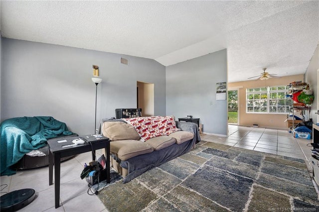 3 of 17 - 2232 Se Berkshire Boulevard, Port St Lucie, FL