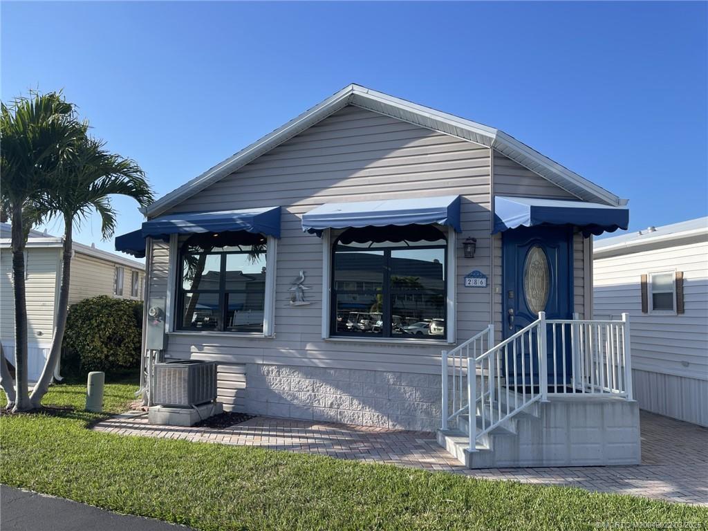 286 Nettles Boulevard, Jensen Beach