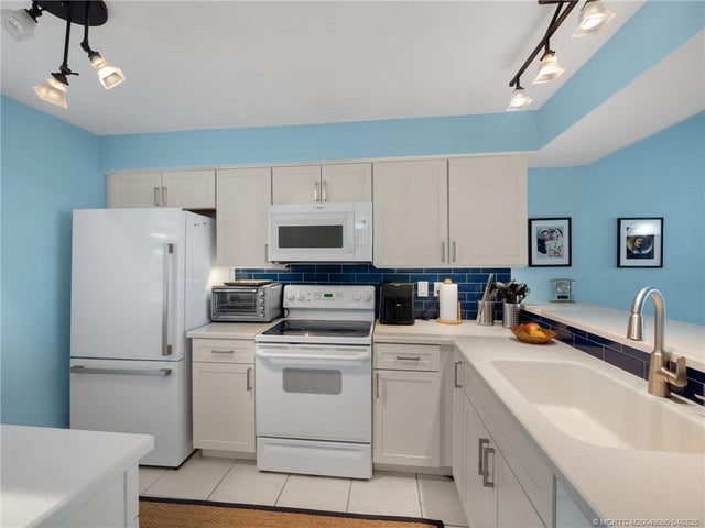 5 of 25 - 1950 Sw Palm City Road #5103, Stuart, FL