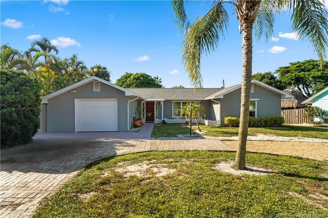 1 of 29 - 4805 Se Manatee Terrace, Stuart, FL