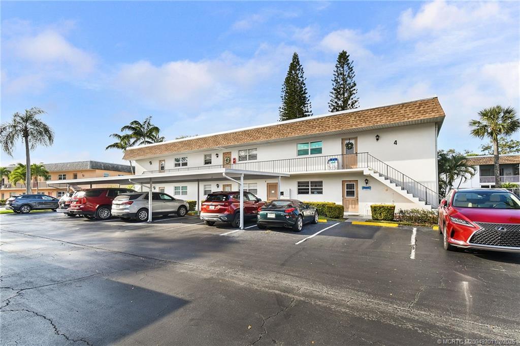 2950 Ocean Boulevard 4-4, Stuart